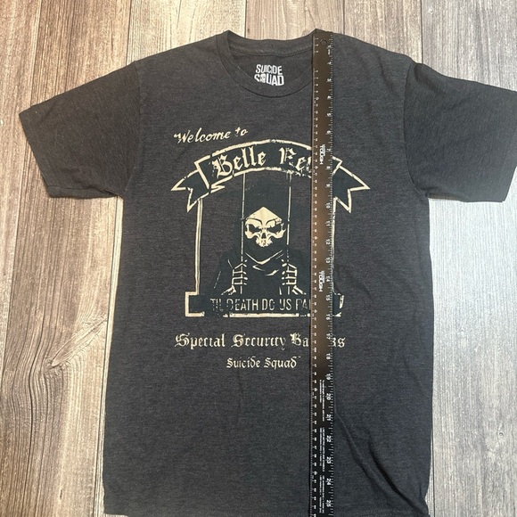 DC Comics Dark Gray Suicide Squad Tee - Picture 3 of 5